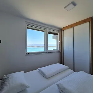 Apartment Adria, Nin