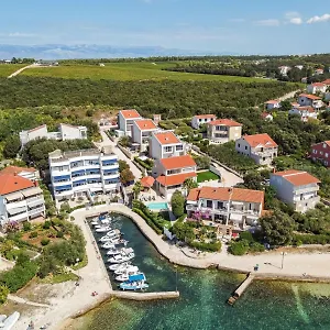 Apartman Sollei, Petrčane