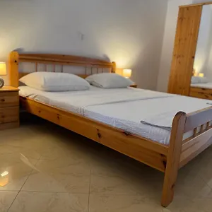 Apartment Bernarda 2, Nin