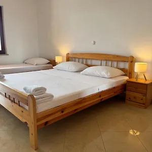 Apartment Bernarda 2, Nin